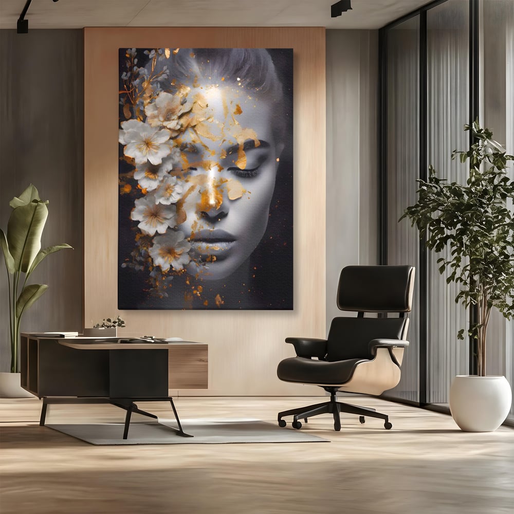 Tablou canvas cu portret de femeie cu flori si foita aurie, fara rama, pe sasiu de lemn, pe perete intr-un birou